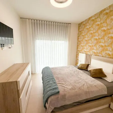 Apartment Torremar Luxe: Upscale 2bed By The